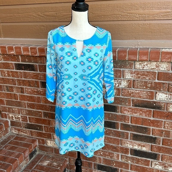 Everly Blue Pink Spring Tribal Aztec Shift Sheath Mini Dress Size S - Picture 1 of 8